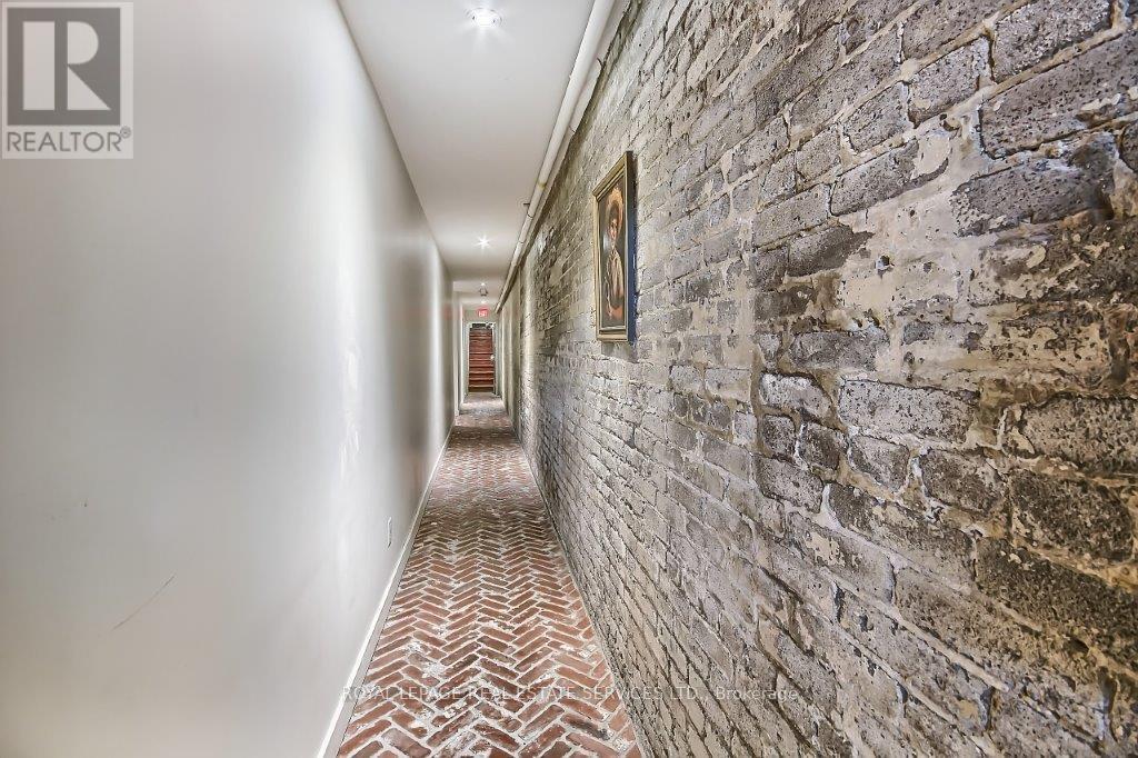 3047 Dundas Street W, Toronto, Ontario  M6P 1Z5 - Photo 27 - W12468842