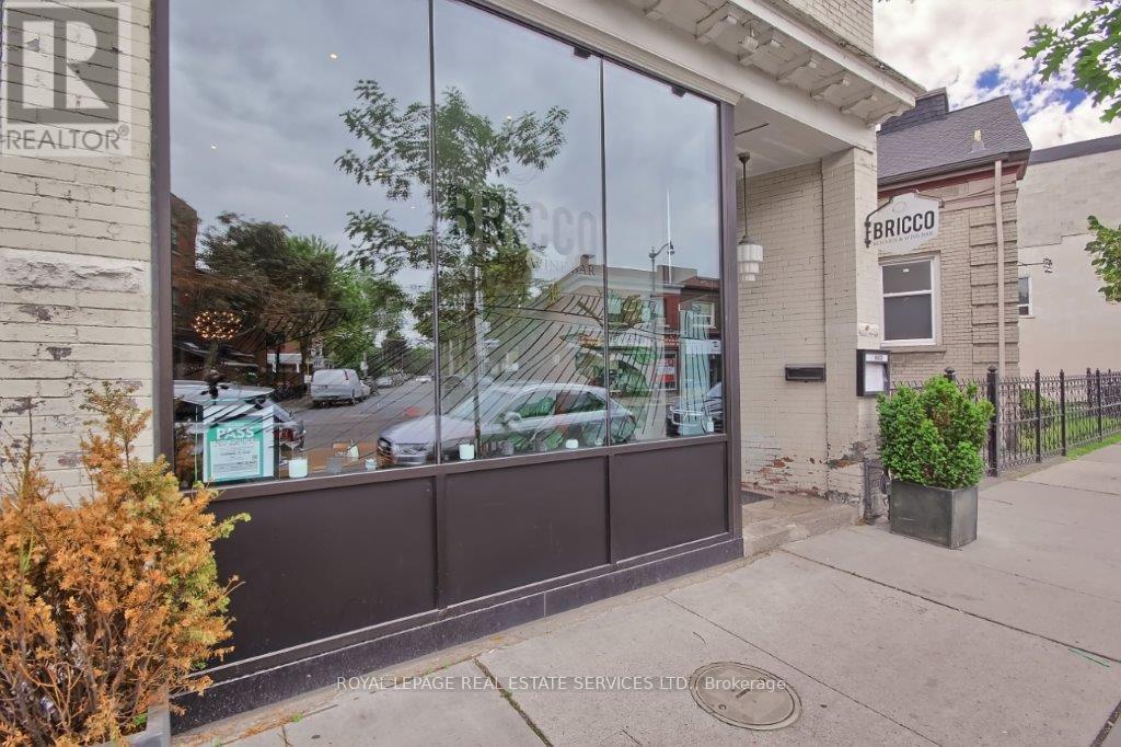 3047 Dundas Street W, Toronto, Ontario  M6P 1Z5 - Photo 5 - W12468842