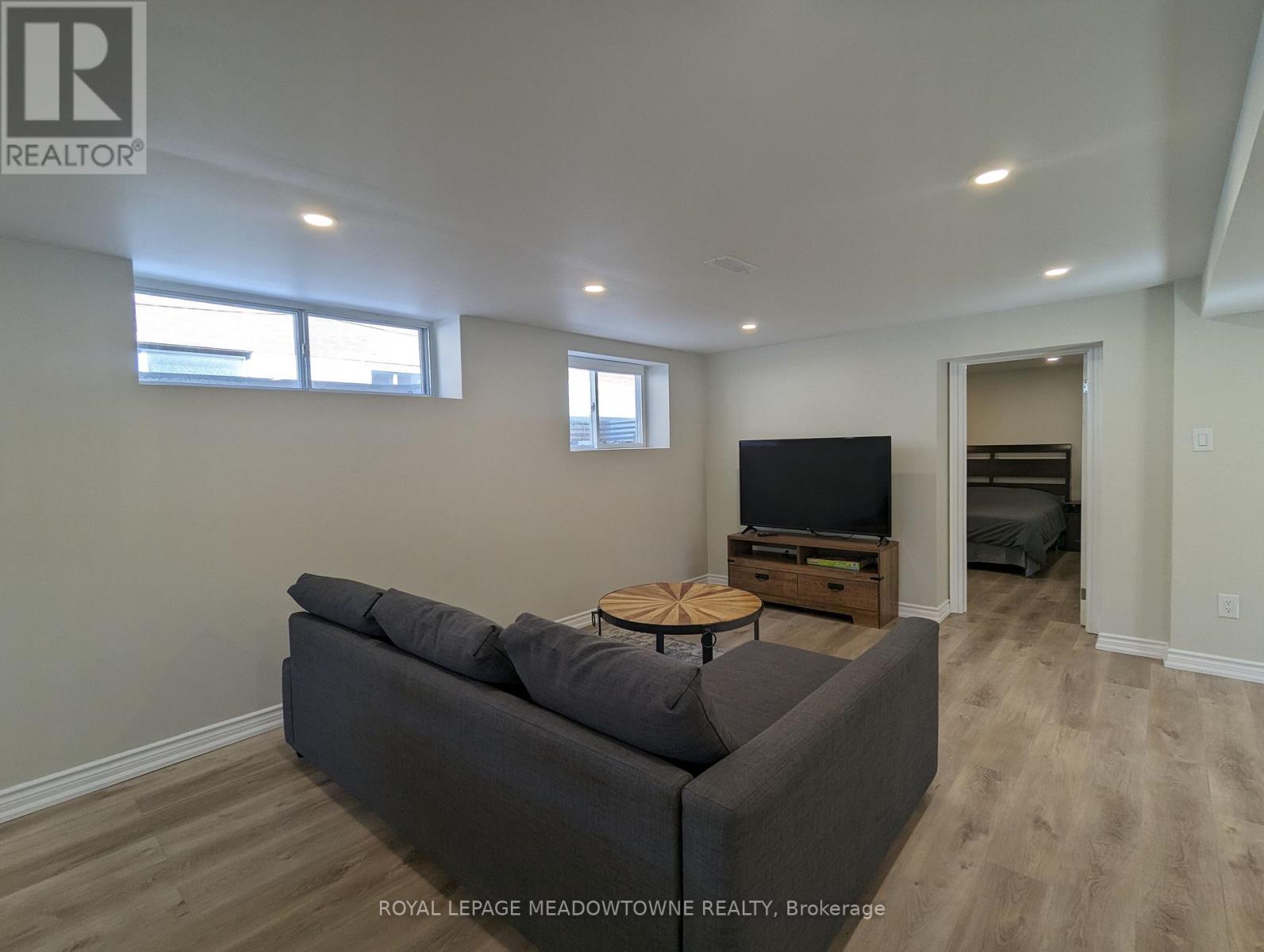 240 Wellesworth Drive, Toronto, Ontario  M9C 4S6 - Photo 10 - W12468869
