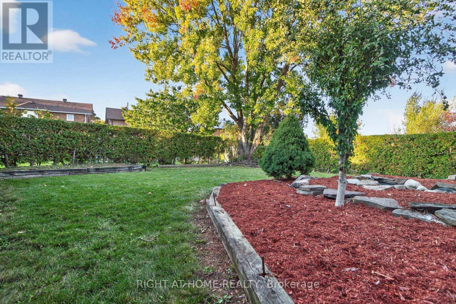 4433 Sedgefield Road, Mississauga, Ontario  L5M 3B6 - Photo 34 - W12468873
