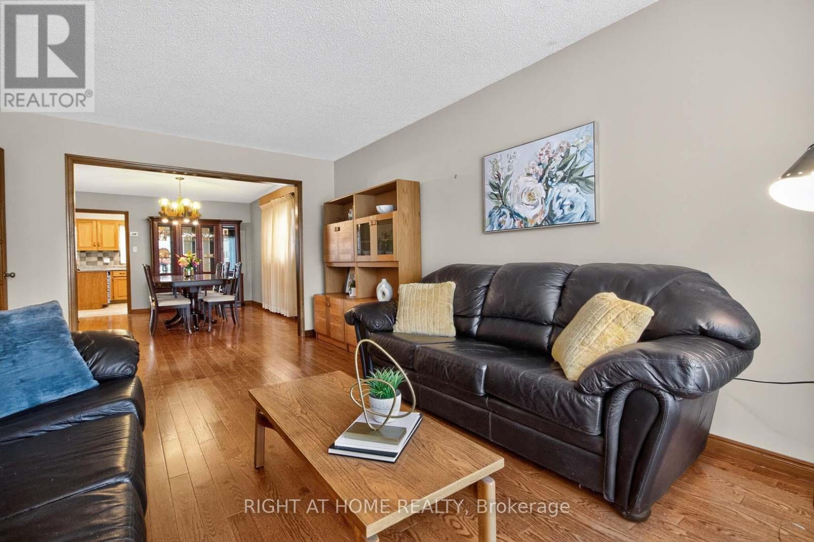 4433 Sedgefield Road, Mississauga, Ontario  L5M 3B6 - Photo 5 - W12468873