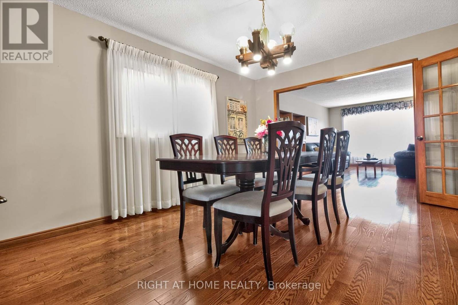 4433 Sedgefield Road, Mississauga, Ontario  L5M 3B6 - Photo 6 - W12468873
