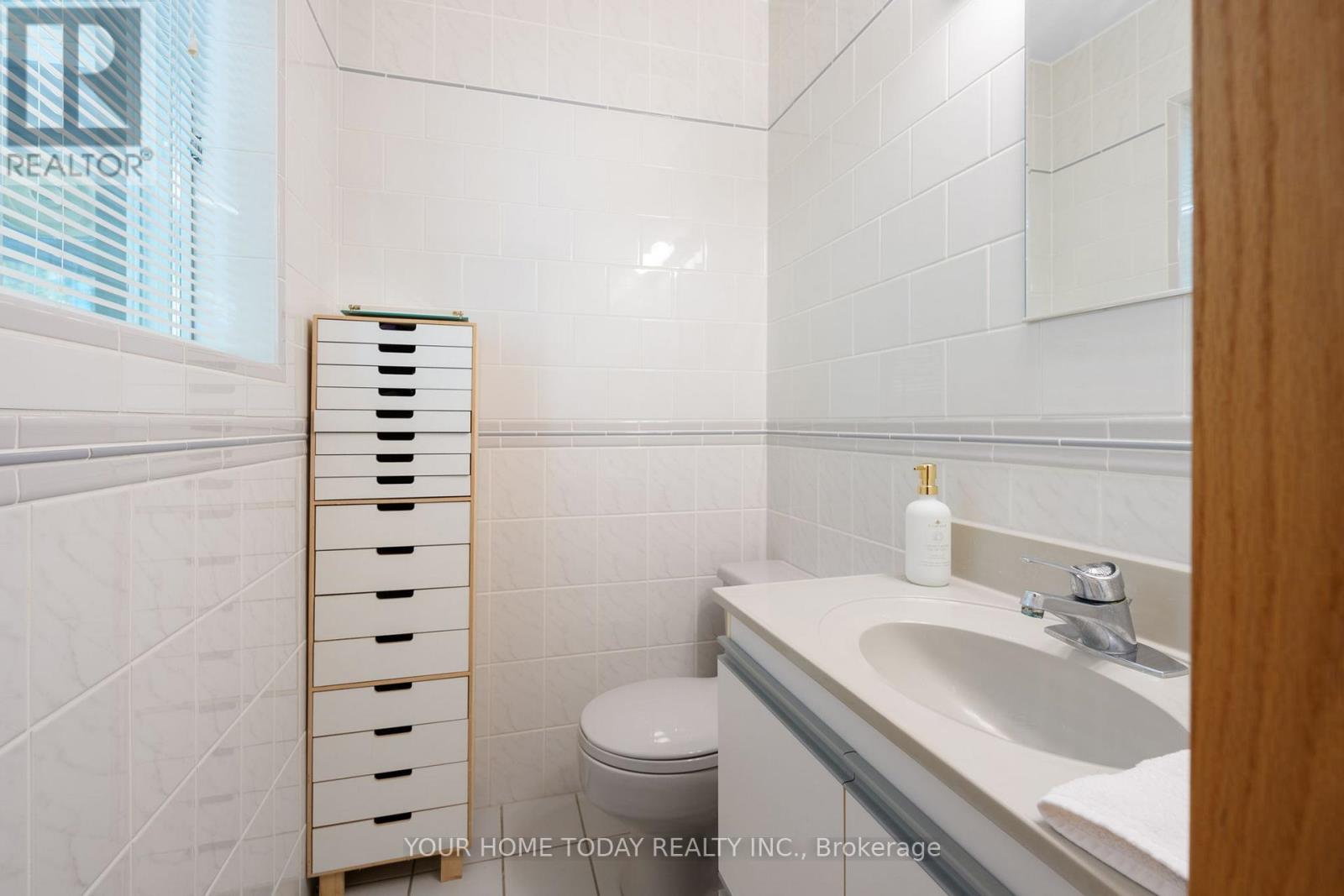 8519 Guelph Line, Milton, Ontario  L0P 1B0 - Photo 24 - W12468874