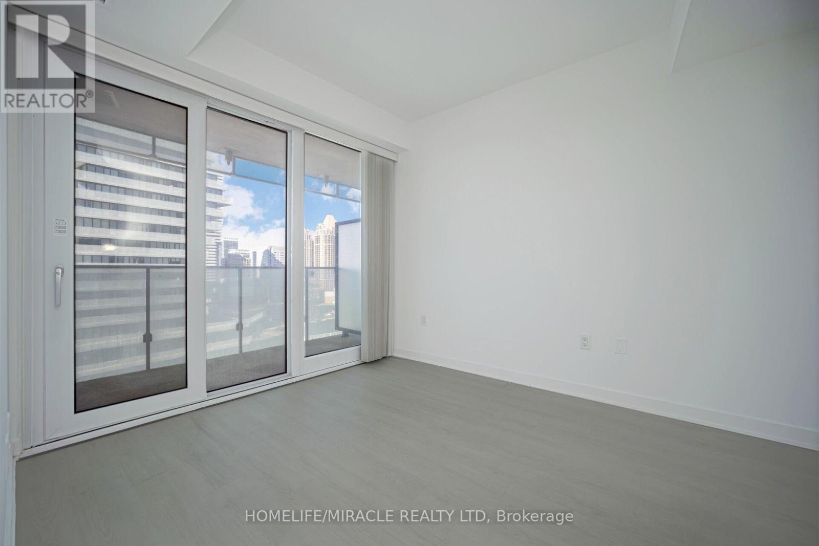 1002 - 3883 Quartz Road, Mississauga, Ontario  L5B 0M4 - Photo 10 - W12468896