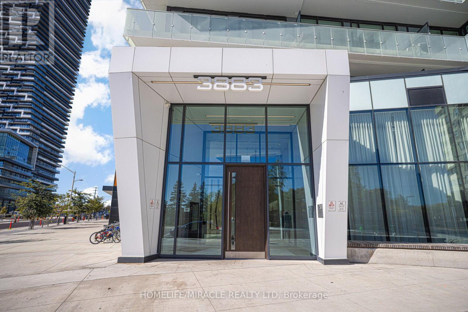 1002 - 3883 Quartz Road, Mississauga, Ontario  L5B 0M4 - Photo 2 - W12468896