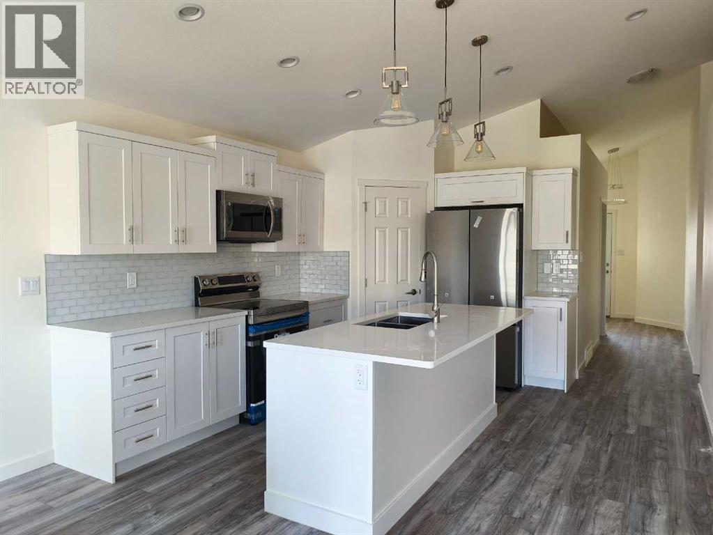 Property at 161 Rivergrove Chase W image 5
