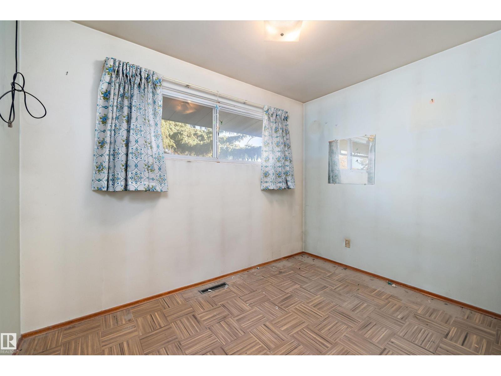 13711 133 Av Nw, Edmonton, Alberta  T5L 3T3 - Photo 20 - E4462544