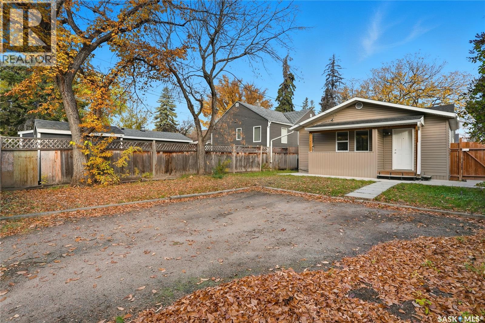 3 Minto Place, Saskatoon, Saskatchewan  S7L 1C4 - Photo 39 - SK021128