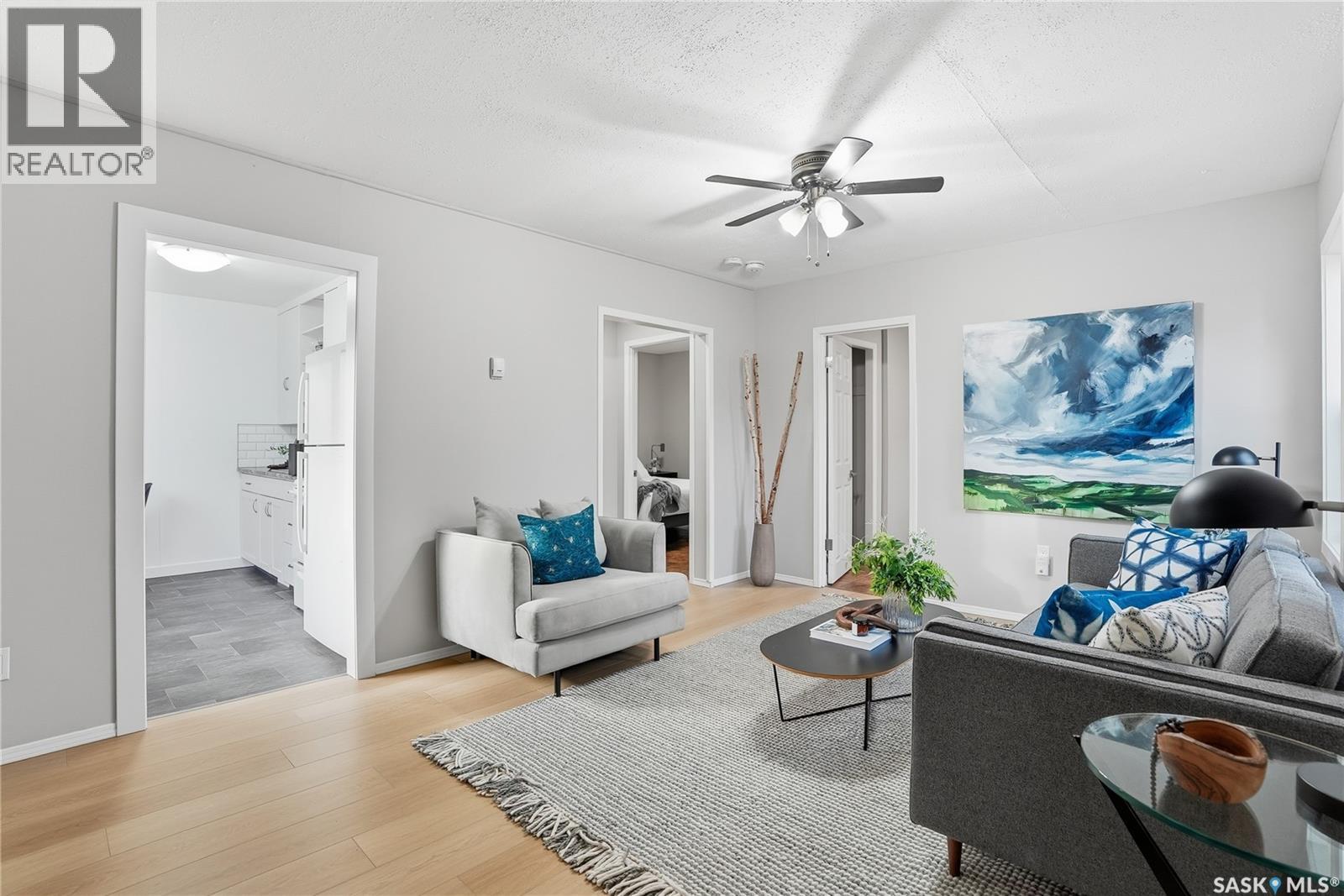 3 Minto Place, Saskatoon, Saskatchewan  S7L 1C4 - Photo 4 - SK021128