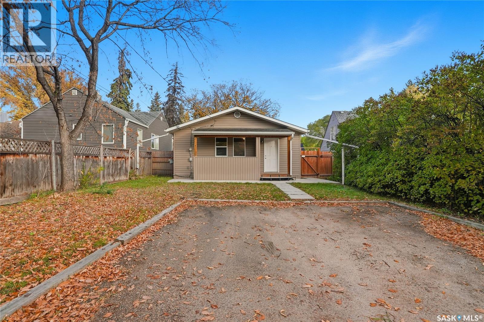 3 Minto Place, Saskatoon, Saskatchewan  S7L 1C4 - Photo 40 - SK021128