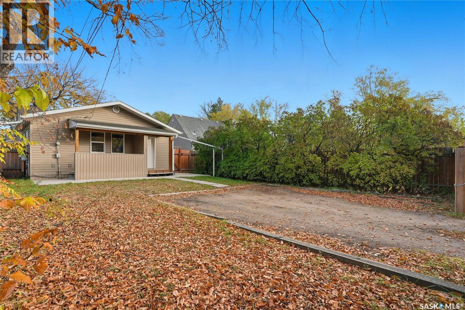 3 Minto Place, Saskatoon, Saskatchewan  S7L 1C4 - Photo 41 - SK021128