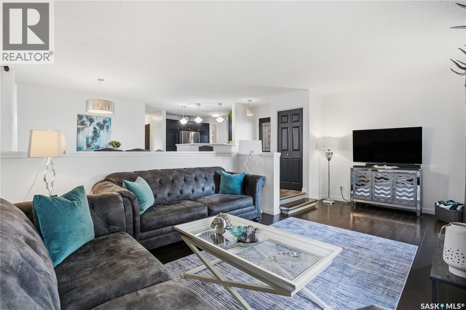 56 Jackson Bay, Regina, Saskatchewan  S4R 6T8 - Photo 15 - SK021000