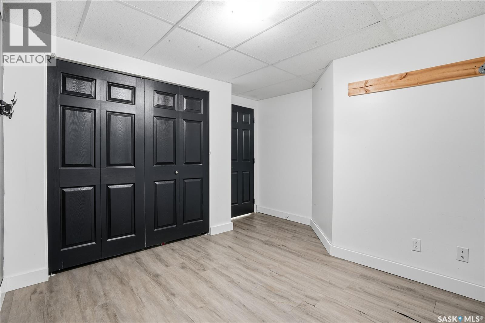 56 Jackson Bay, Regina, Saskatchewan  S4R 6T8 - Photo 38 - SK021000