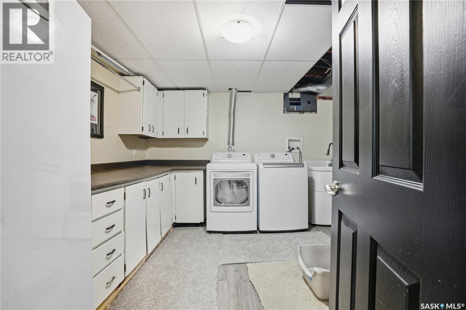 56 Jackson Bay, Regina, Saskatchewan  S4R 6T8 - Photo 39 - SK021000