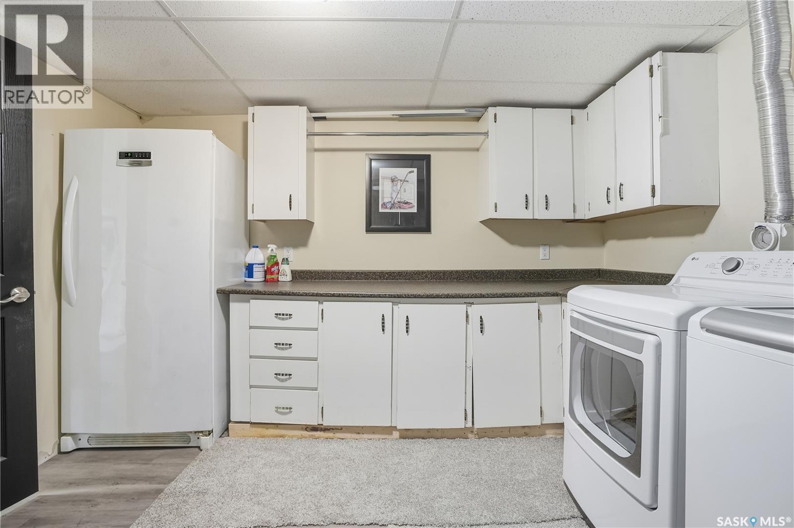 56 Jackson Bay, Regina, Saskatchewan  S4R 6T8 - Photo 41 - SK021000