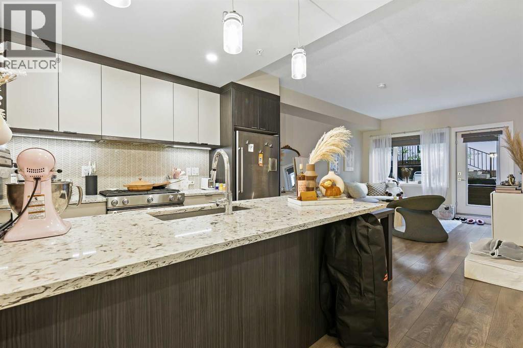 111, 3375 15 Street Sw, Calgary, Alberta  T2T 4A2 - Photo 4 - A2263425