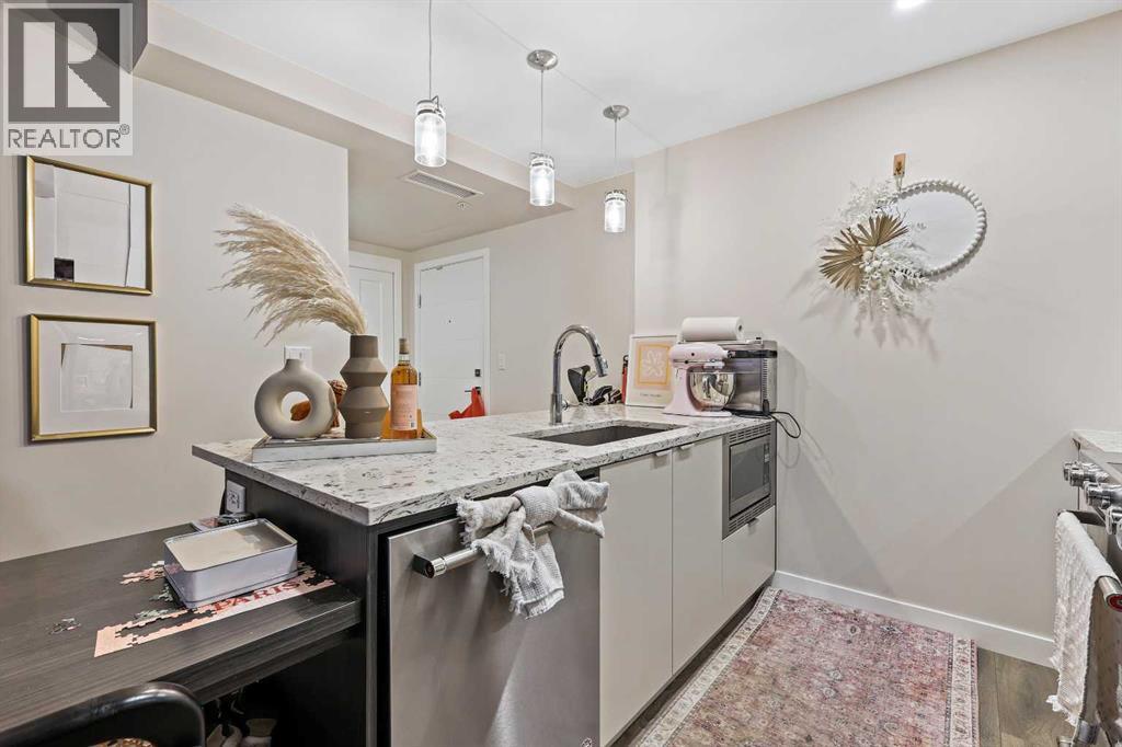 111, 3375 15 Street Sw, Calgary, Alberta  T2T 4A2 - Photo 5 - A2263425