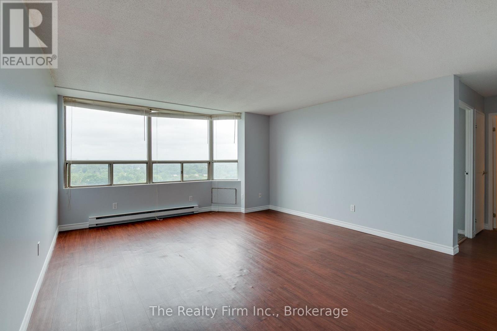 1515 - 45 Pond Mills Road, London South, Ontario  N5Z 4W5 - Photo 12 - X12390798