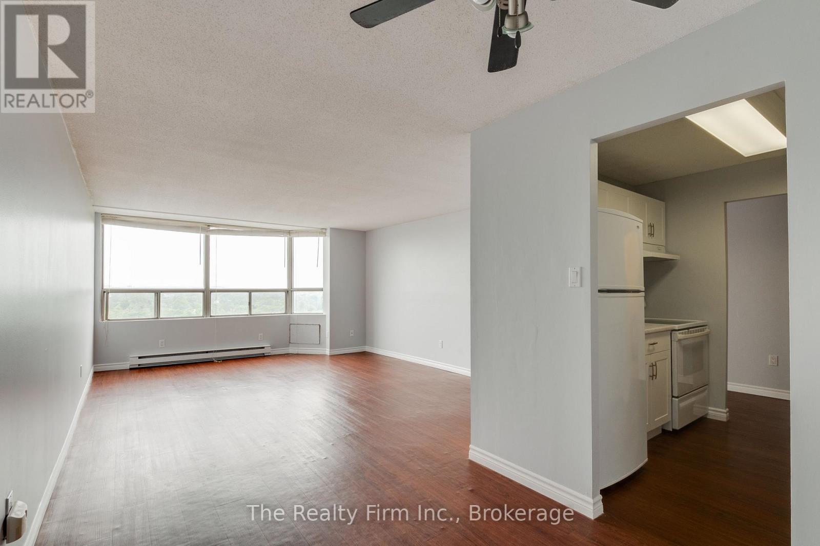 1515 - 45 Pond Mills Road, London South, Ontario  N5Z 4W5 - Photo 9 - X12390798