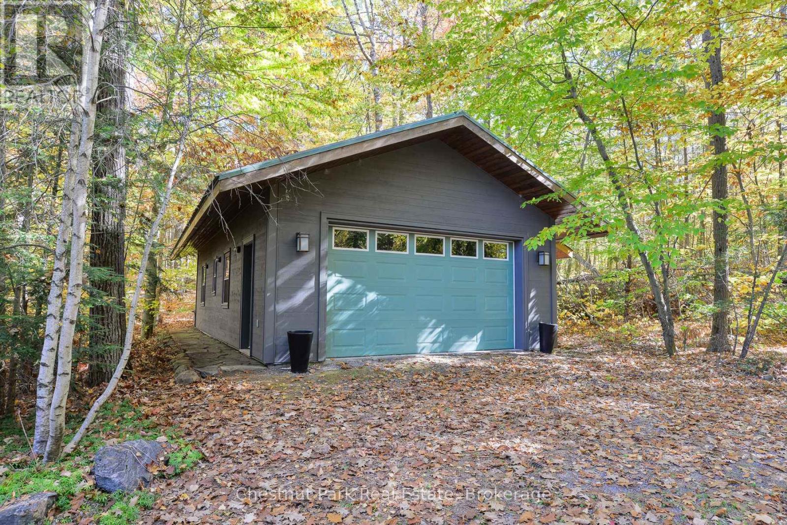 1024 Neals Road, Muskoka Lakes, Ontario  P0C 1M0 - Photo 45 - X12468571
