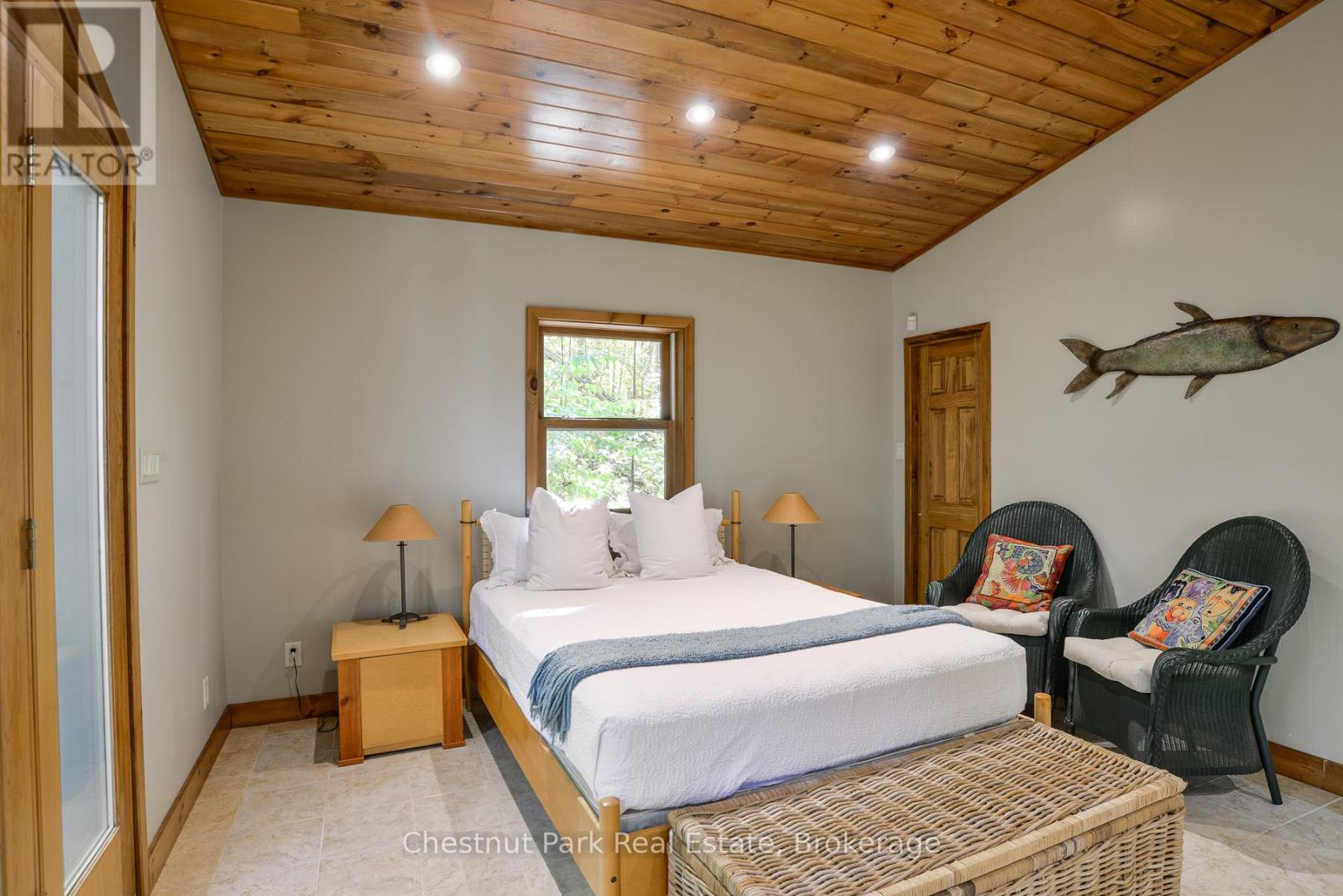 1024 Neals Road, Muskoka Lakes, Ontario  P0C 1M0 - Photo 46 - X12468571