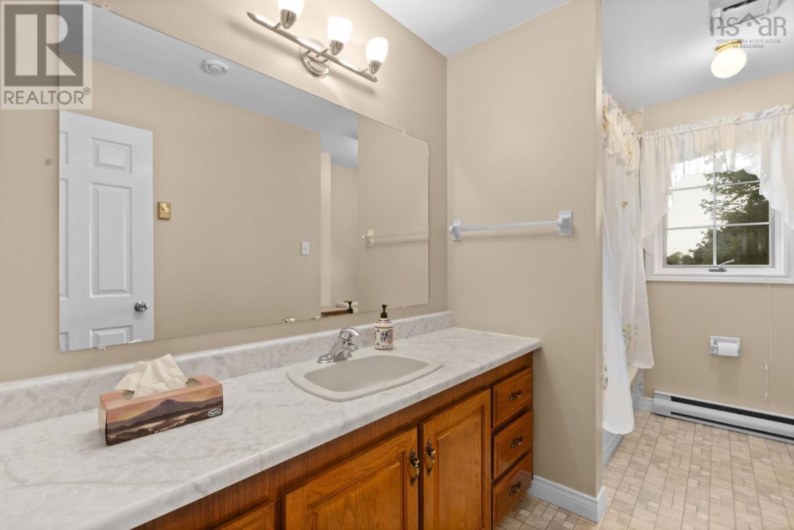 70 Fiddlers Green, Dartmouth, Nova Scotia  B2V 1Z4 - Photo 17 - 202526065