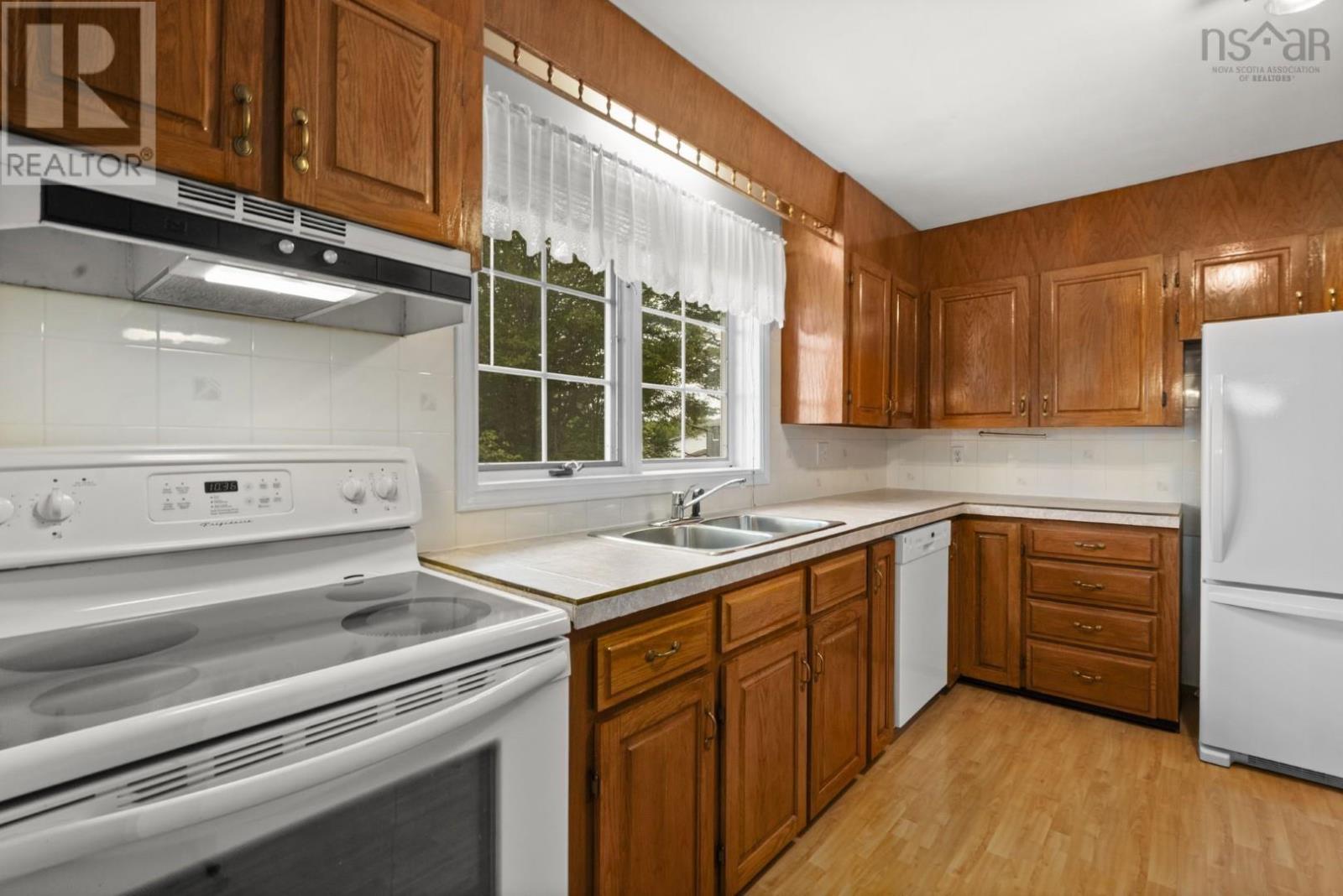 70 Fiddlers Green, Dartmouth, Nova Scotia  B2V 1Z4 - Photo 9 - 202526065