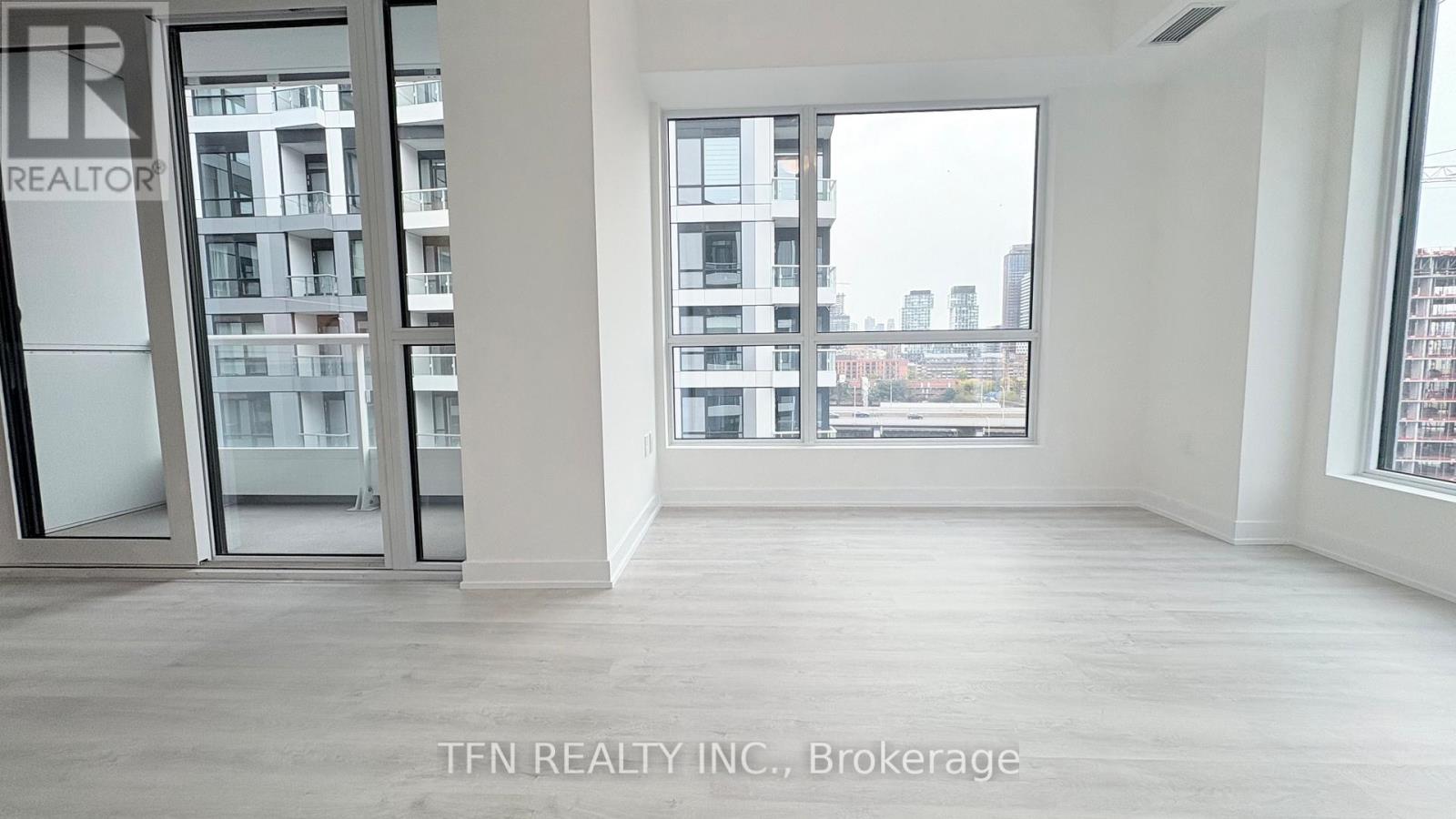917 - 15 Richardson Street, Toronto, Ontario  M5A 0Y5 - Photo 4 - C12468908
