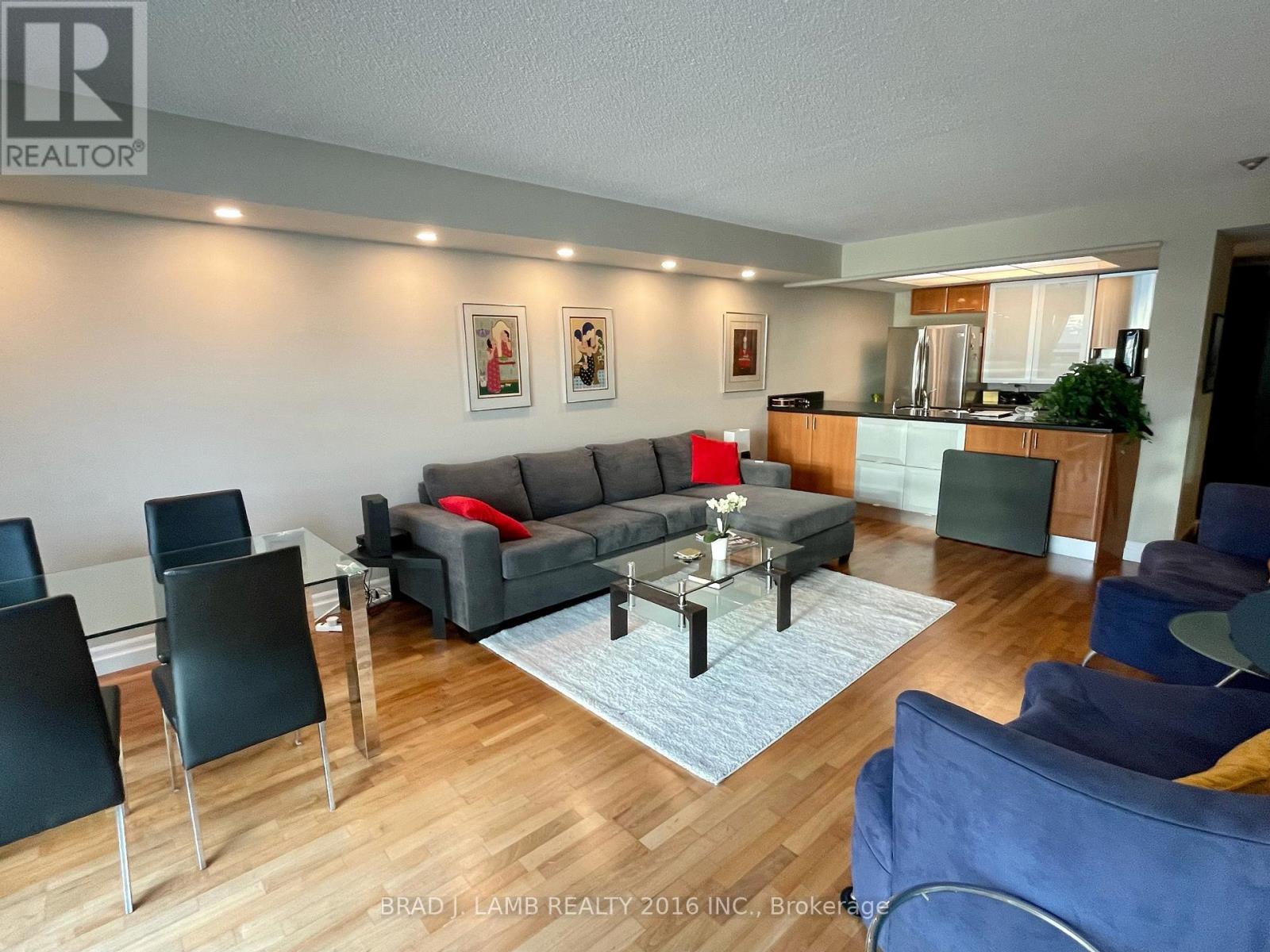 2911 - 99 Harbour Square, Toronto, Ontario  M5J 2H2 - Photo 3 - C12468919