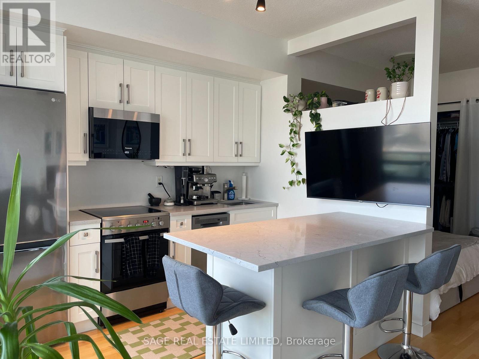 2107 - 281 MUTUAL STREET, Toronto, Ontario