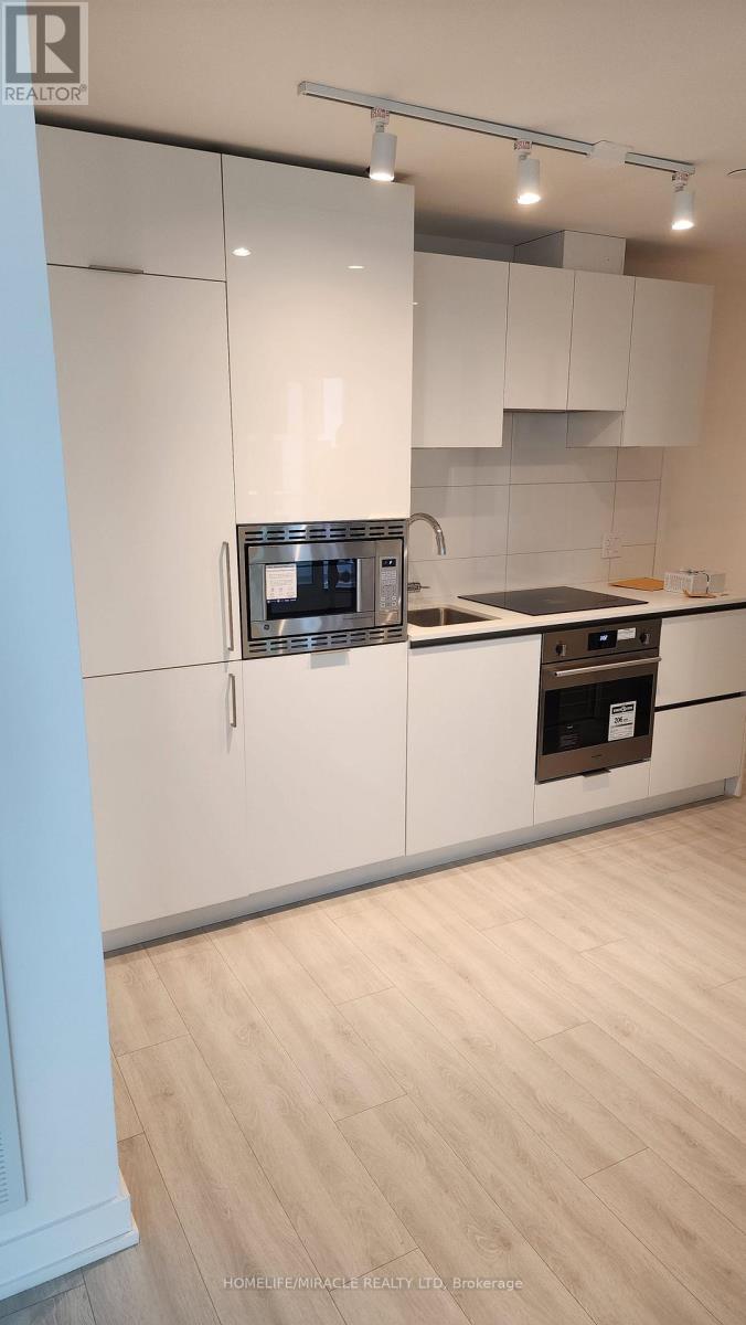 724 - 230 Simcoe Street, Toronto, Ontario  M5T 0G7 - Photo 3 - C12468985