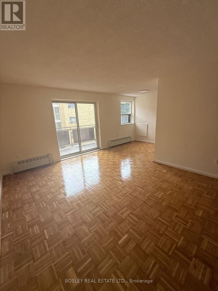305 - 972 EGLINTON AVENUE E, Toronto, Ontario