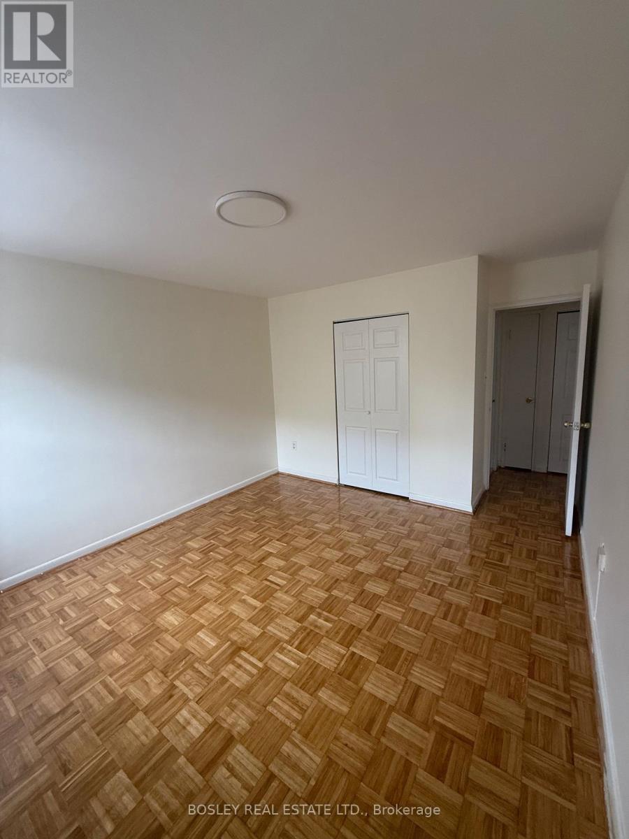 305 - 972 Eglinton Avenue E, Toronto, Ontario  M4G 2L9 - Photo 4 - C12469024