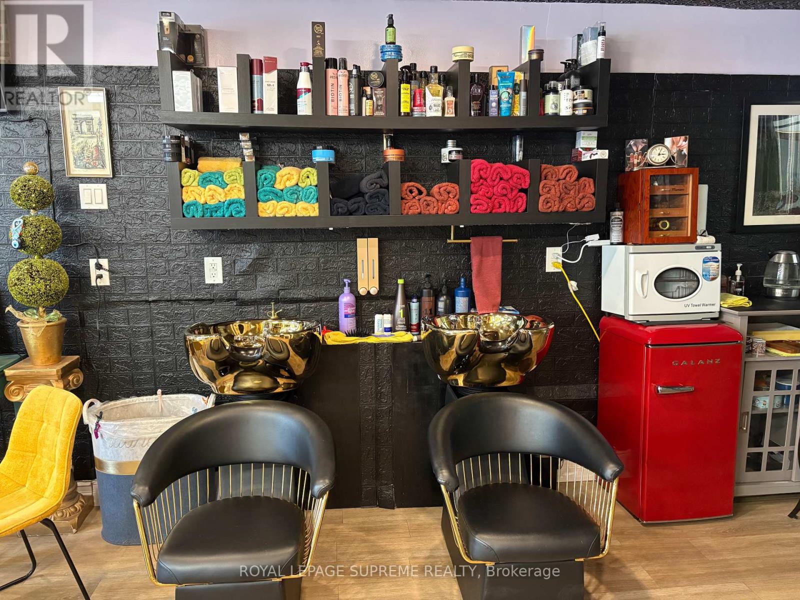 2721 Yonge Street, Toronto, Ontario  M4N 2H8 - Photo 7 - C12469046