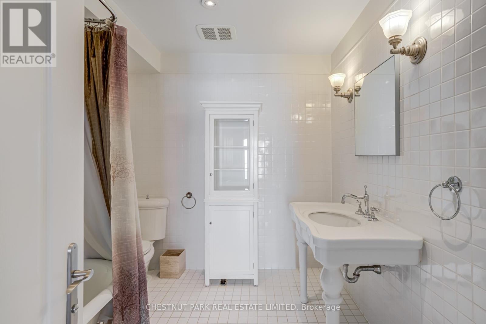 17a Alcorn Avenue, Toronto, Ontario  M4V 1E5 - Photo 15 - C12469057