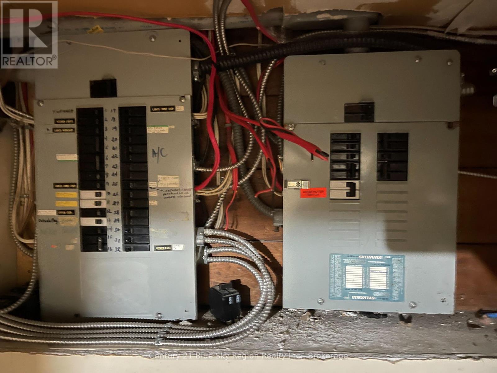 415/423 Main Street E, North Bay, Ontario P1B 1B6 - Photo 11 - X12469074