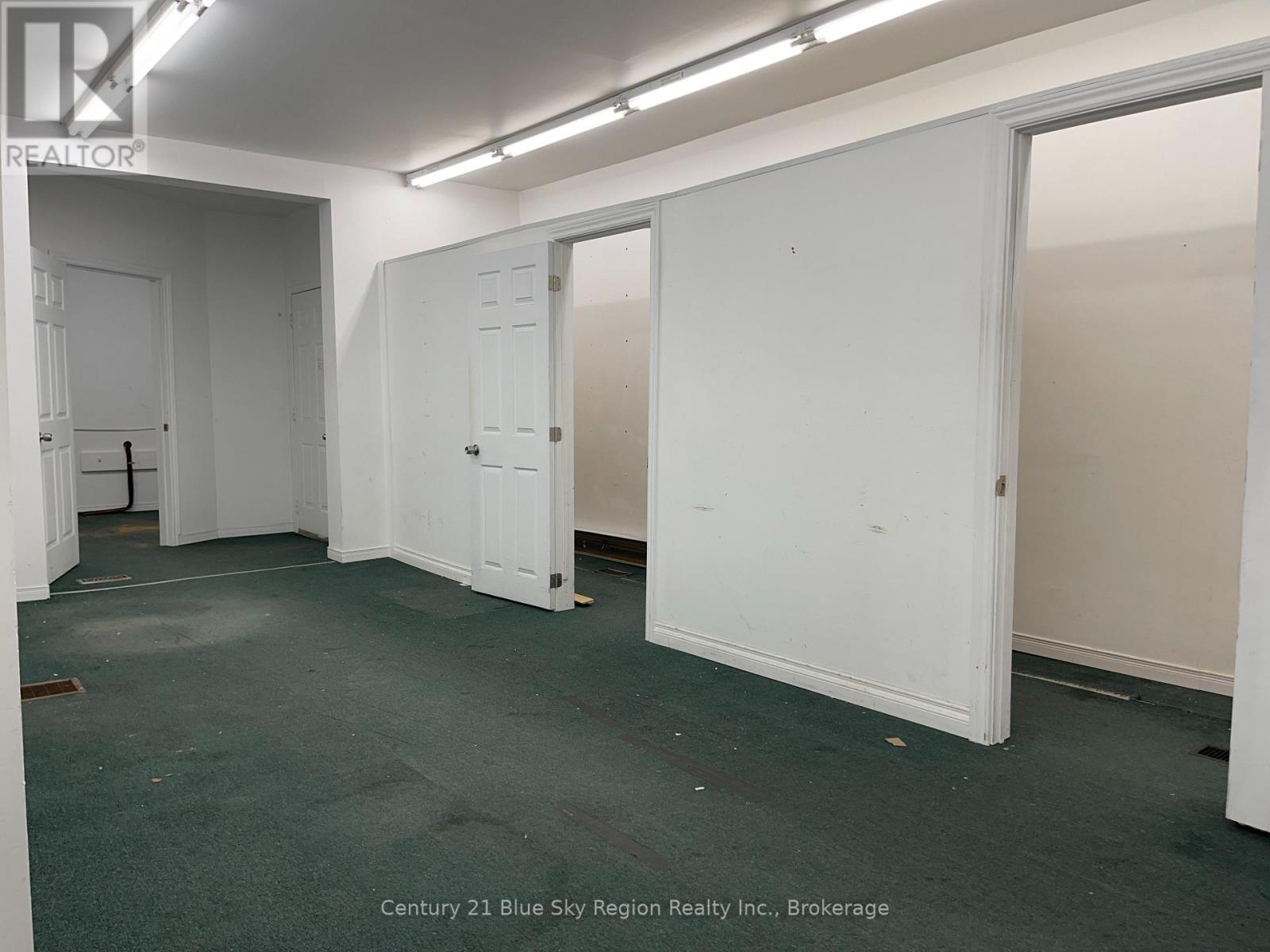 415/423 Main Street E, North Bay, Ontario P1B 1B6 - Photo 8 - X12469074