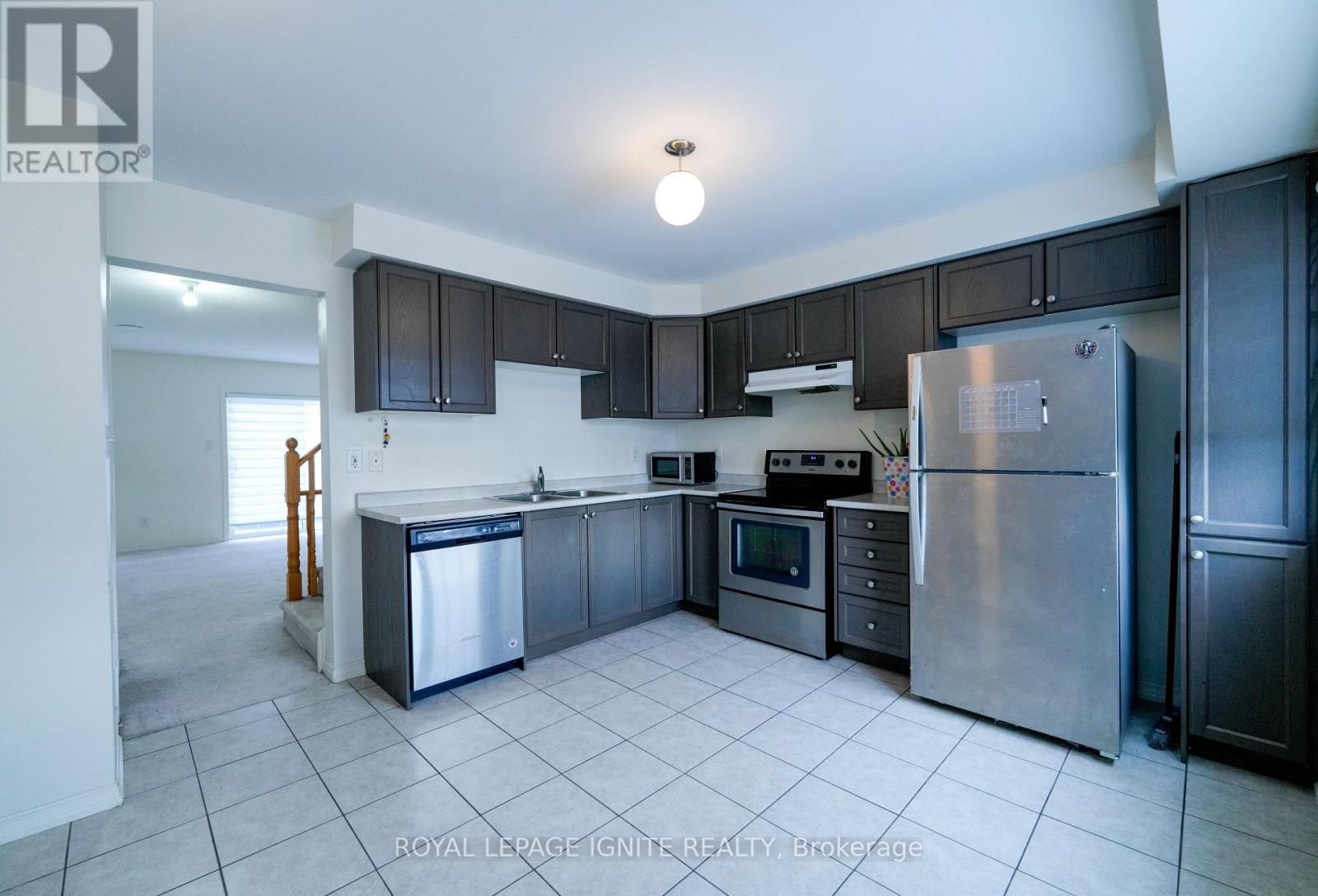 36 Carmilleri Road, Ajax, Ontario  L1Z 0T2 - Photo 10 - E12468952