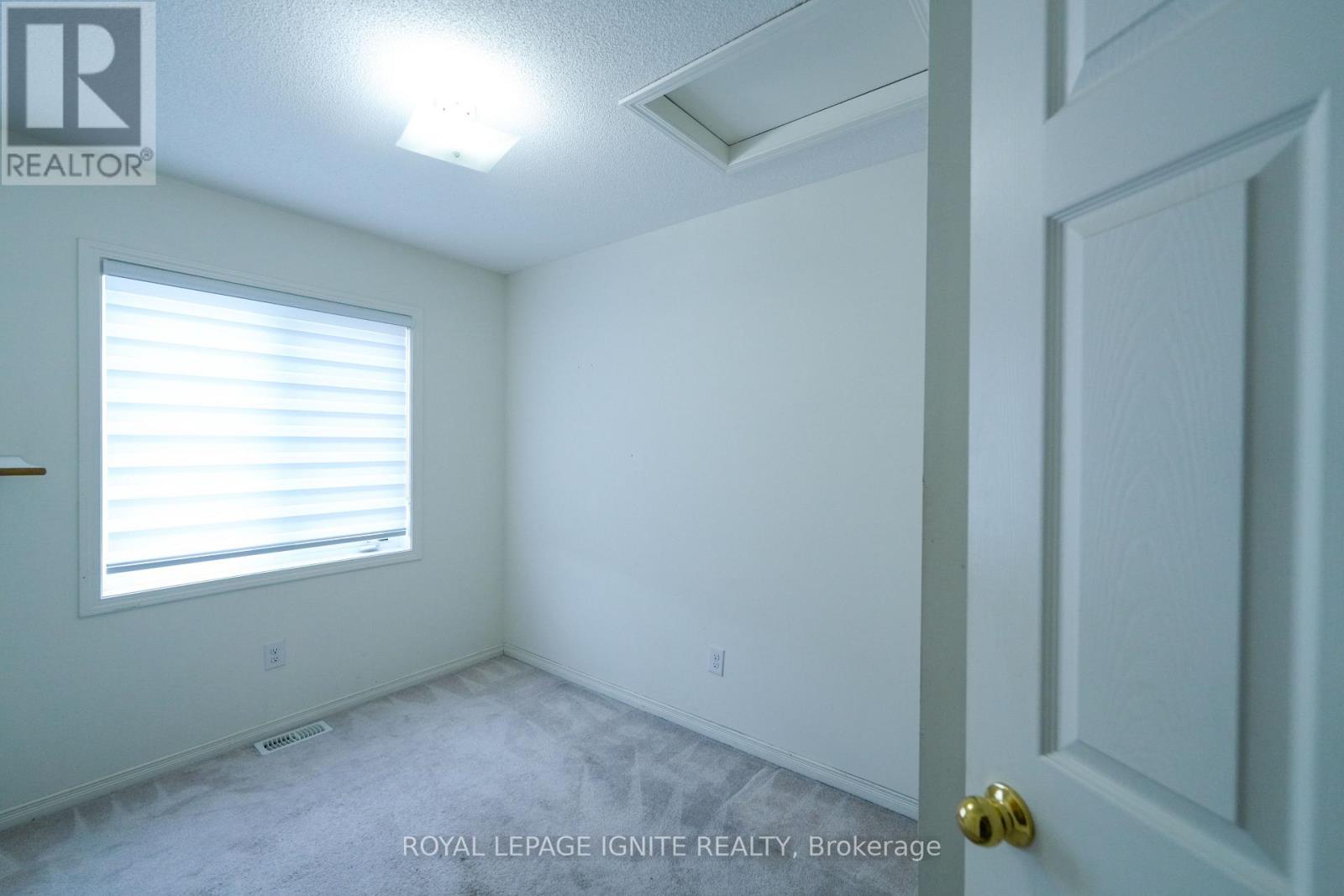 36 Carmilleri Road, Ajax, Ontario  L1Z 0T2 - Photo 12 - E12468952