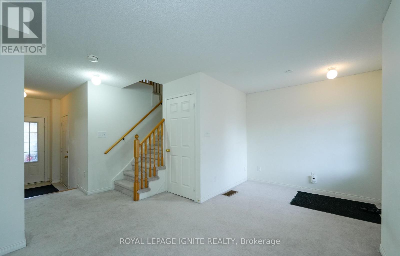 36 Carmilleri Road, Ajax, Ontario  L1Z 0T2 - Photo 2 - E12468952