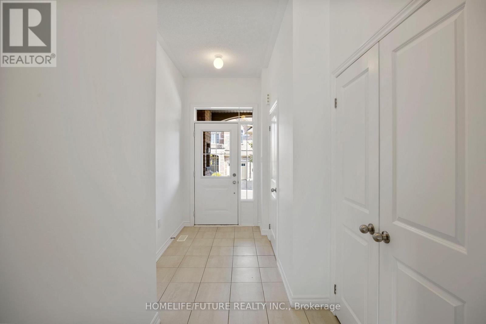 10 Brent Crescent, Clarington, Ontario  L1C 0V9 - Photo 5 - E12469022