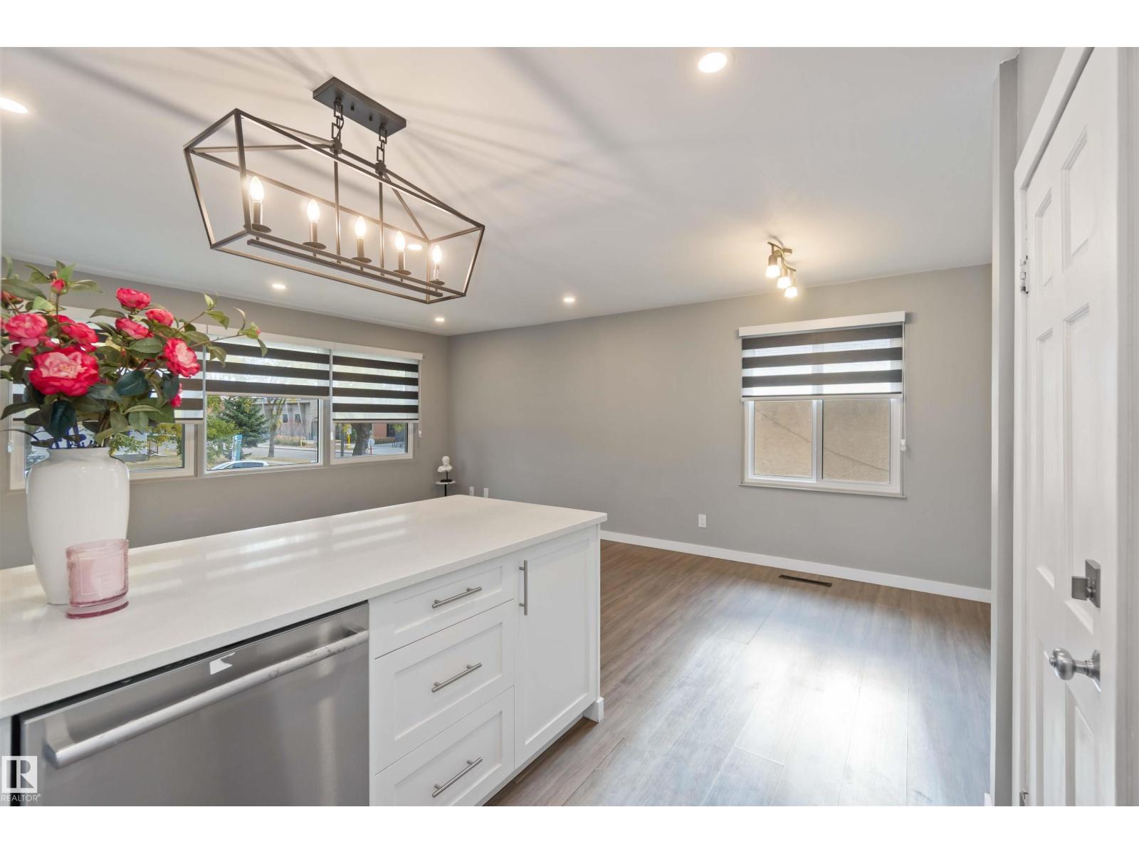 12268 131 St Nw, Edmonton, Alberta  T5L 1M9 - Photo 11 - E4462331