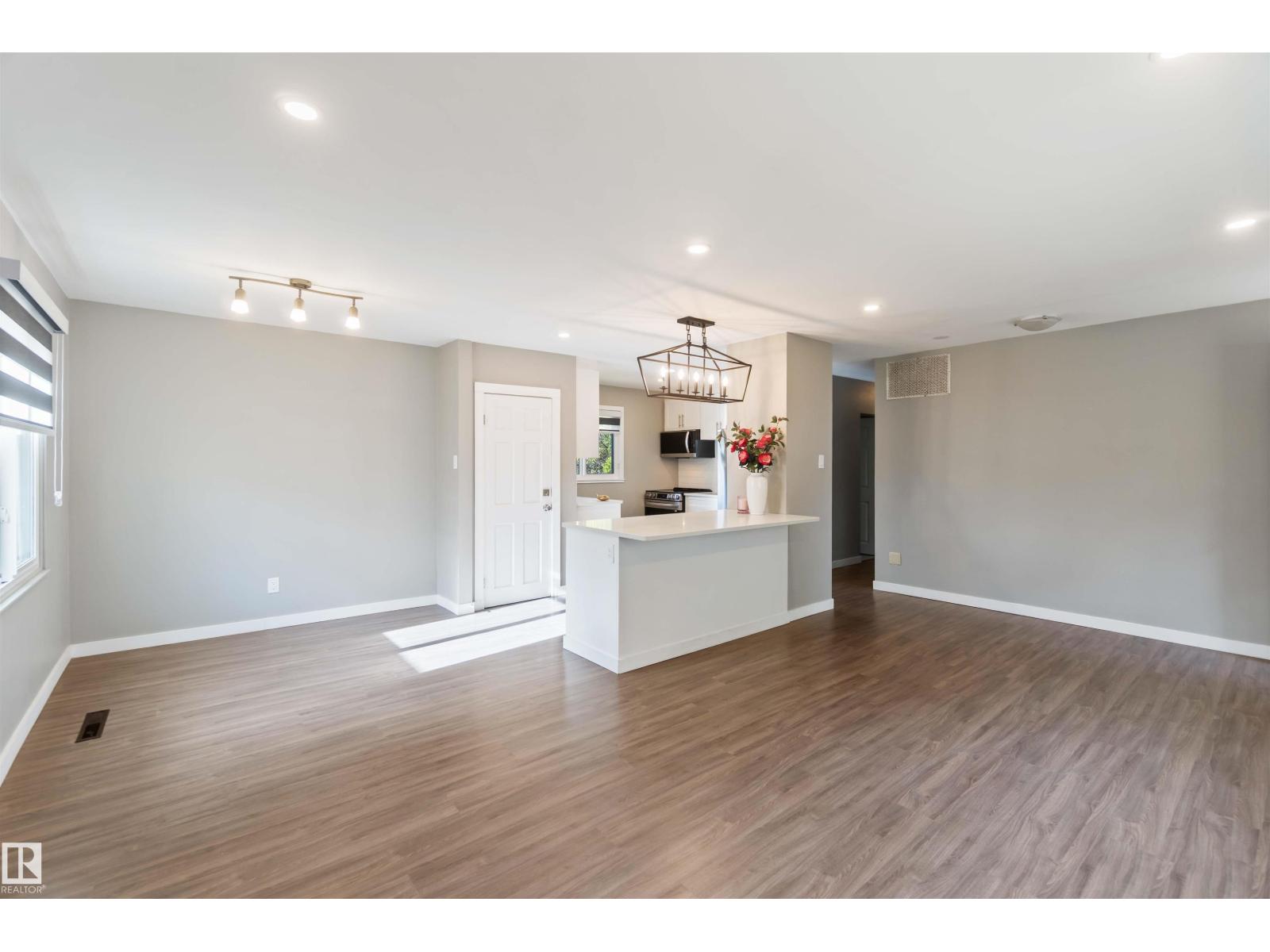 12268 131 St Nw, Edmonton, Alberta  T5L 1M9 - Photo 8 - E4462331