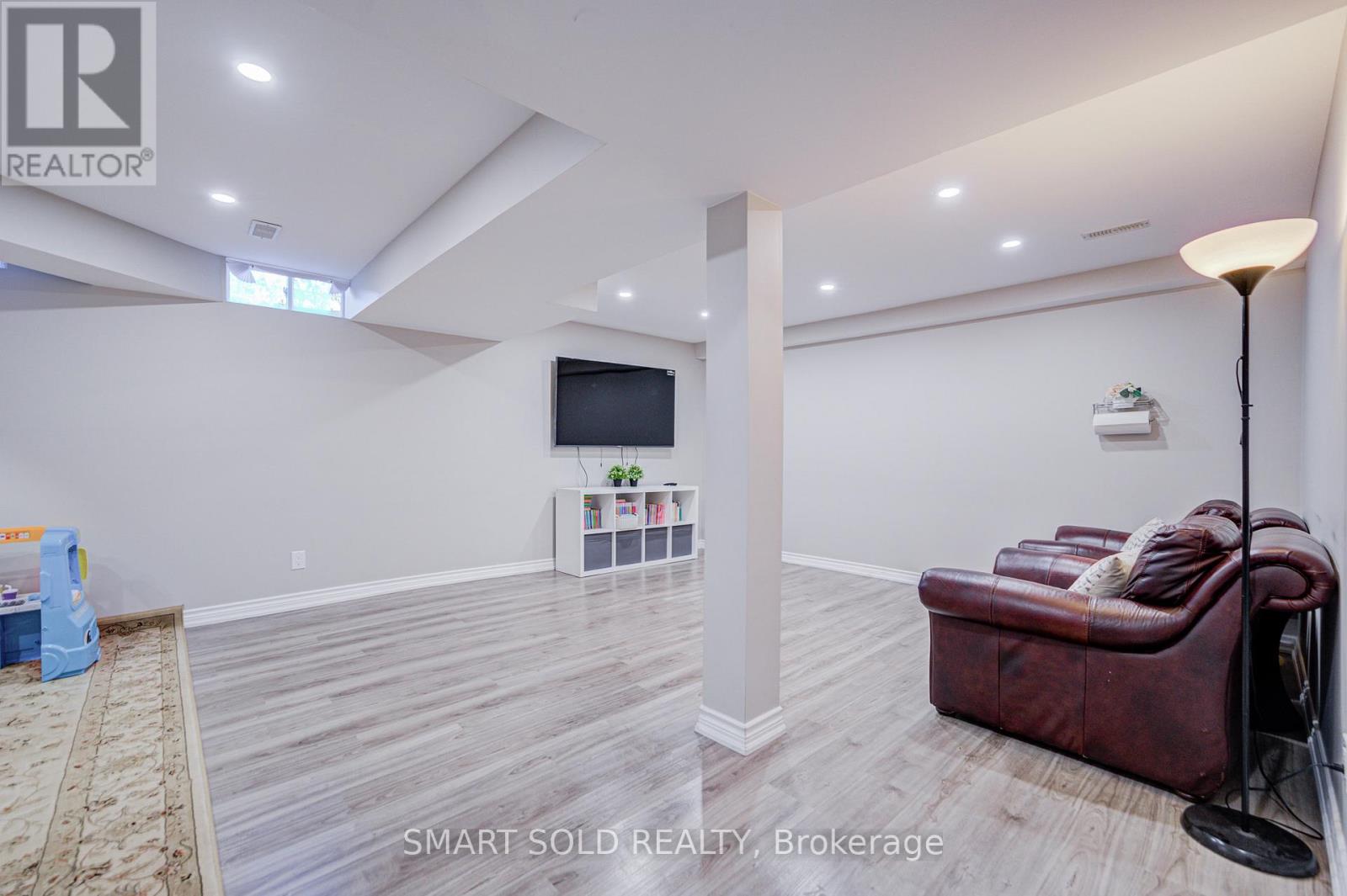 28 Avonmore Trail, Vaughan, Ontario  L6A 0H2 - Photo 41 - N12468948