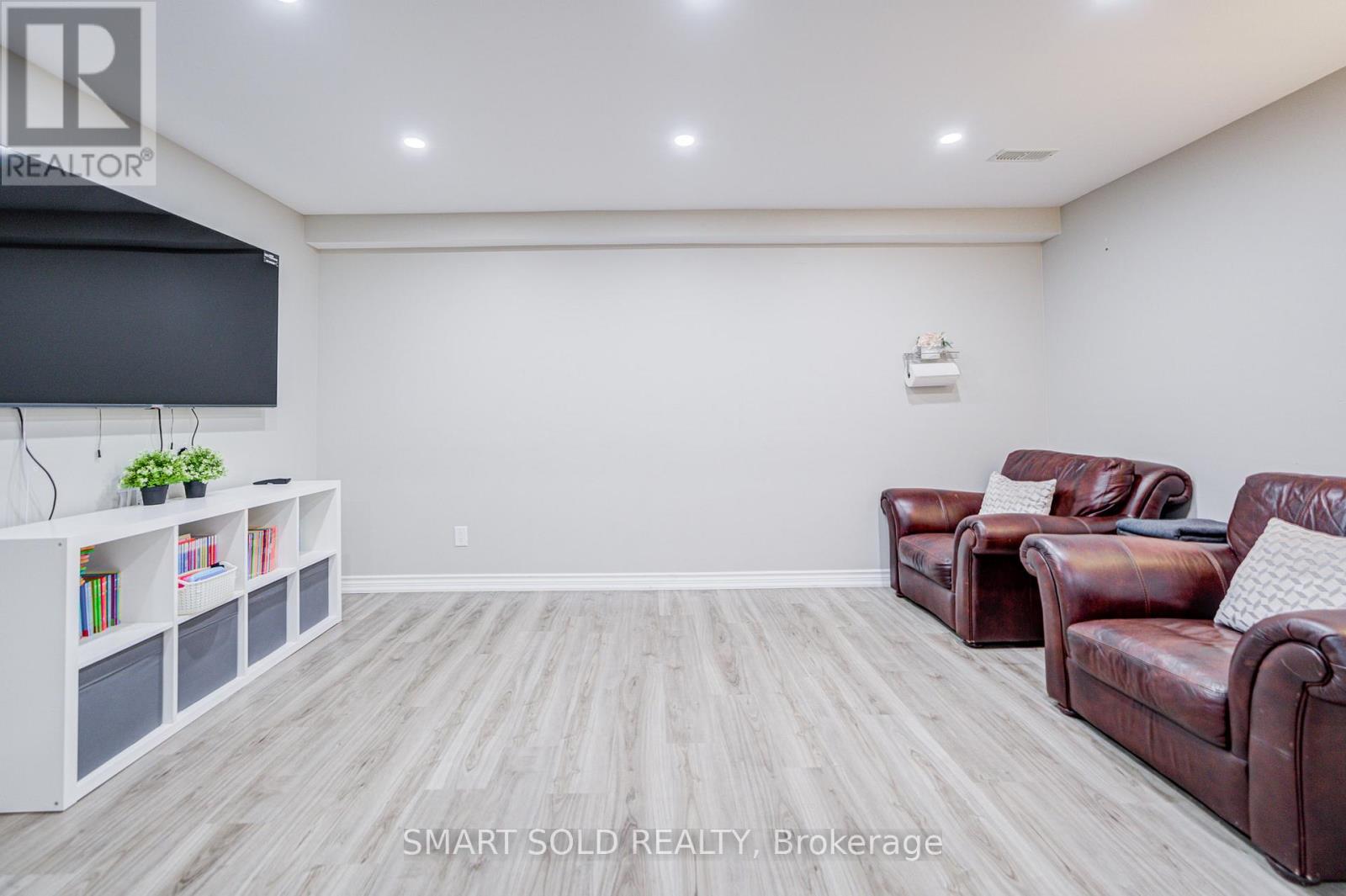 28 Avonmore Trail, Vaughan, Ontario  L6A 0H2 - Photo 42 - N12468948