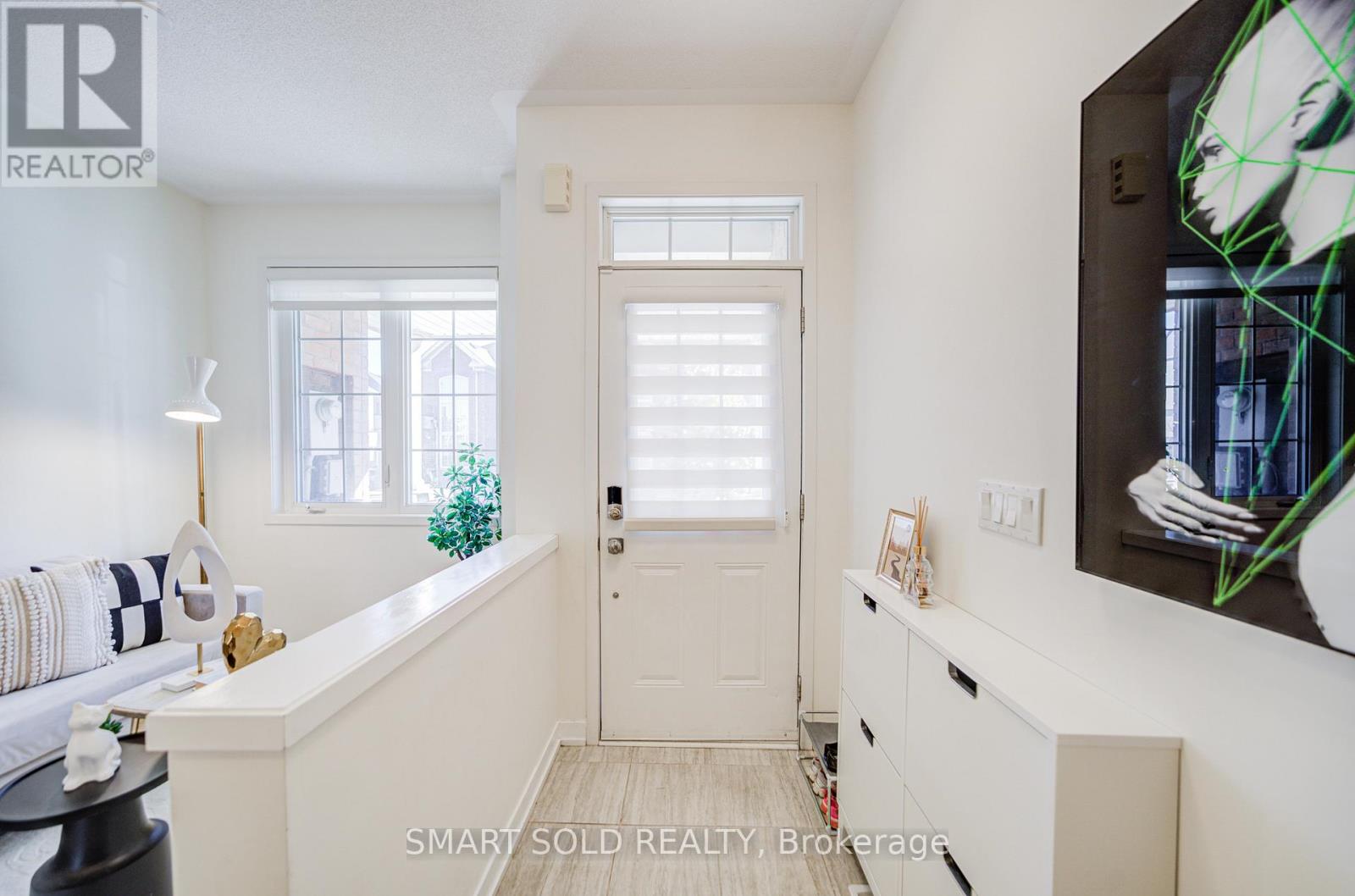 28 Avonmore Trail, Vaughan, Ontario  L6A 0H2 - Photo 9 - N12468948