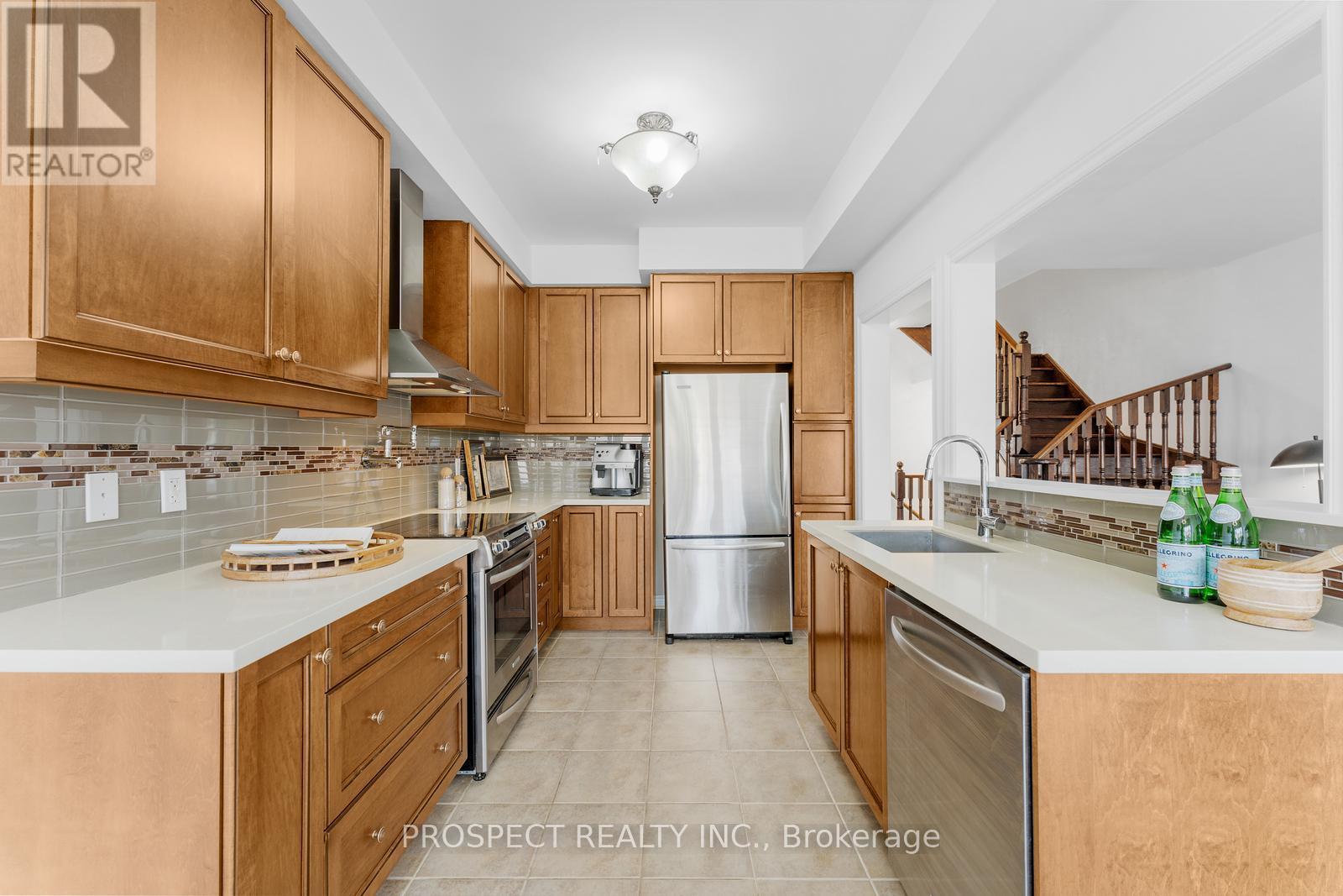22 Worthview Drive, Vaughan, Ontario  L4H 0H9 - Photo 16 - N12469041