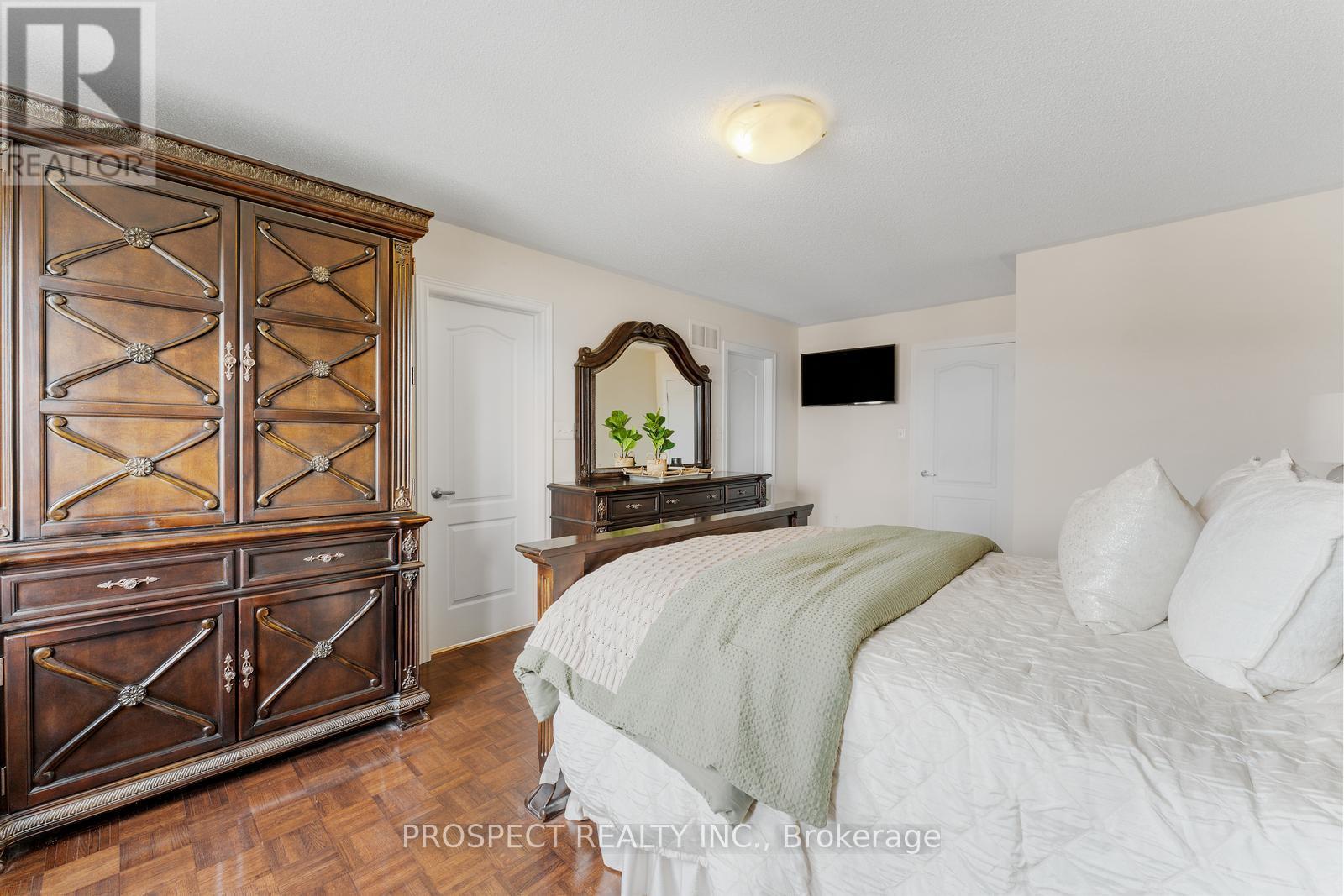 22 Worthview Drive, Vaughan, Ontario  L4H 0H9 - Photo 25 - N12469041