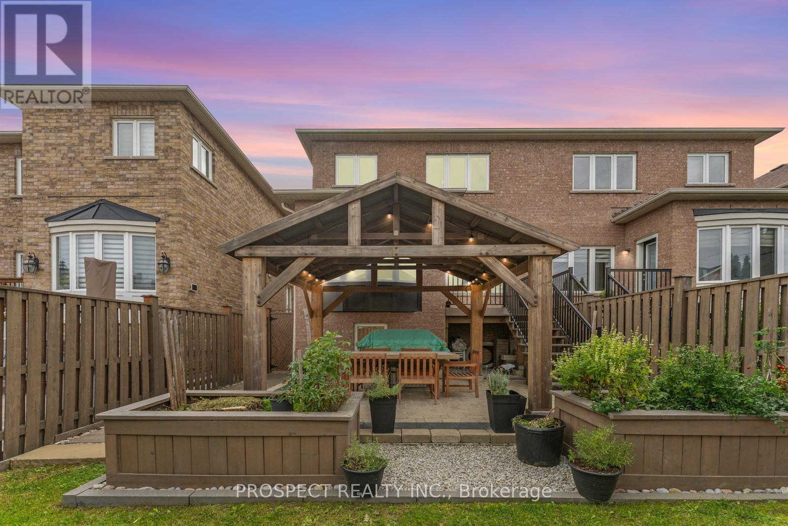22 Worthview Drive, Vaughan, Ontario  L4H 0H9 - Photo 3 - N12469041