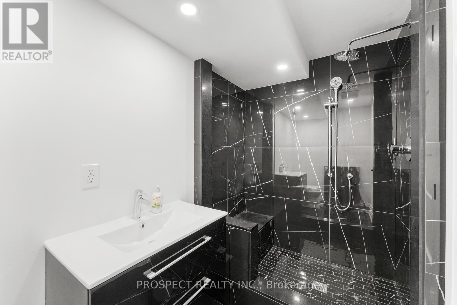 22 Worthview Drive, Vaughan, Ontario  L4H 0H9 - Photo 37 - N12469041